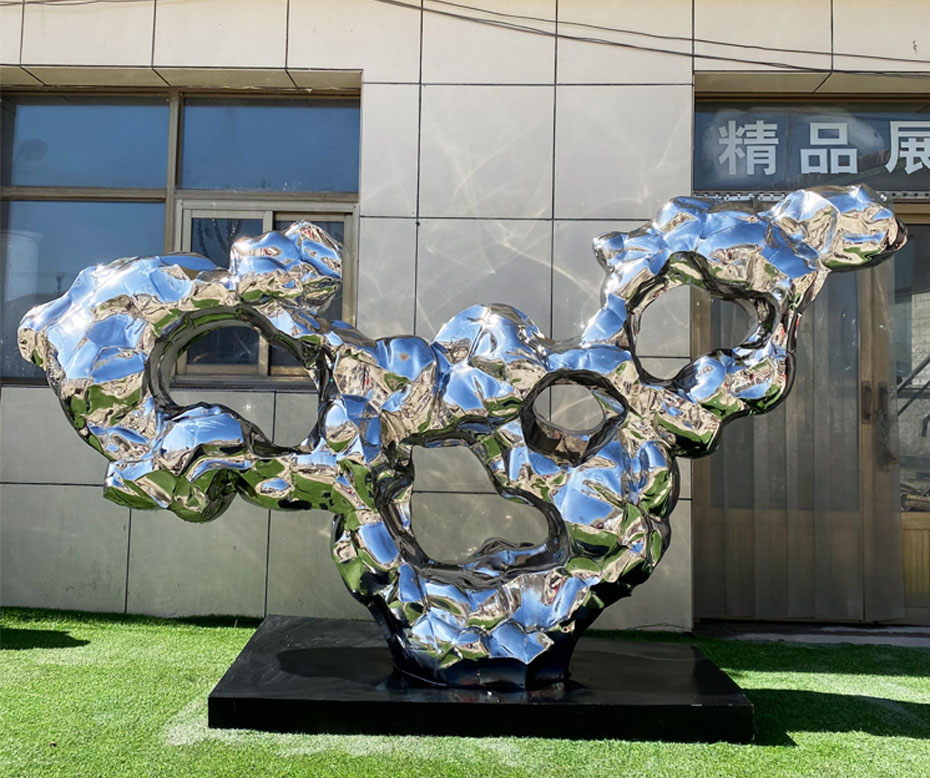 大型不銹鋼太湖石雕